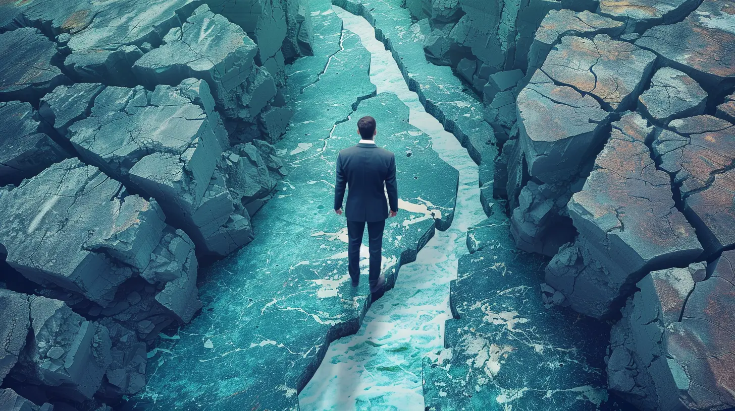 Crisis Management vs. Risk Management: Understanding the Differences