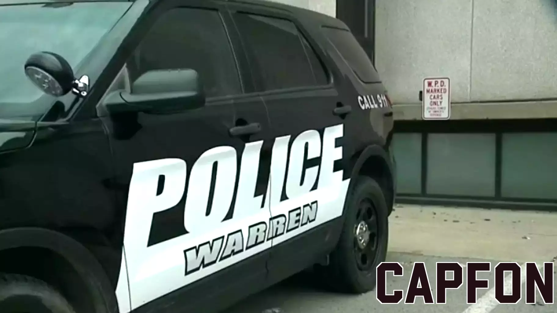 Nude suspect breaks into business: Report